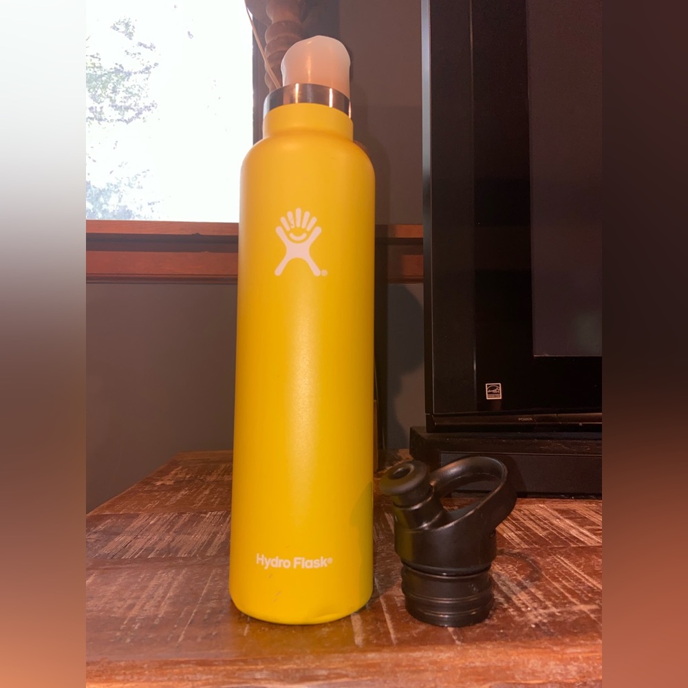 Authentic Hydro Flask 24 oz